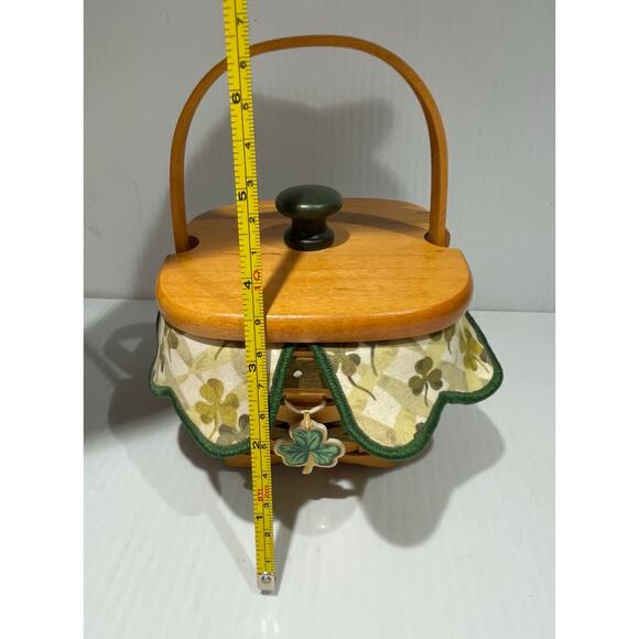 The Longaberger Basket 1999 St. Patrick's Lots of Luck Small Basket Lid Liners - Picture 9 of 10